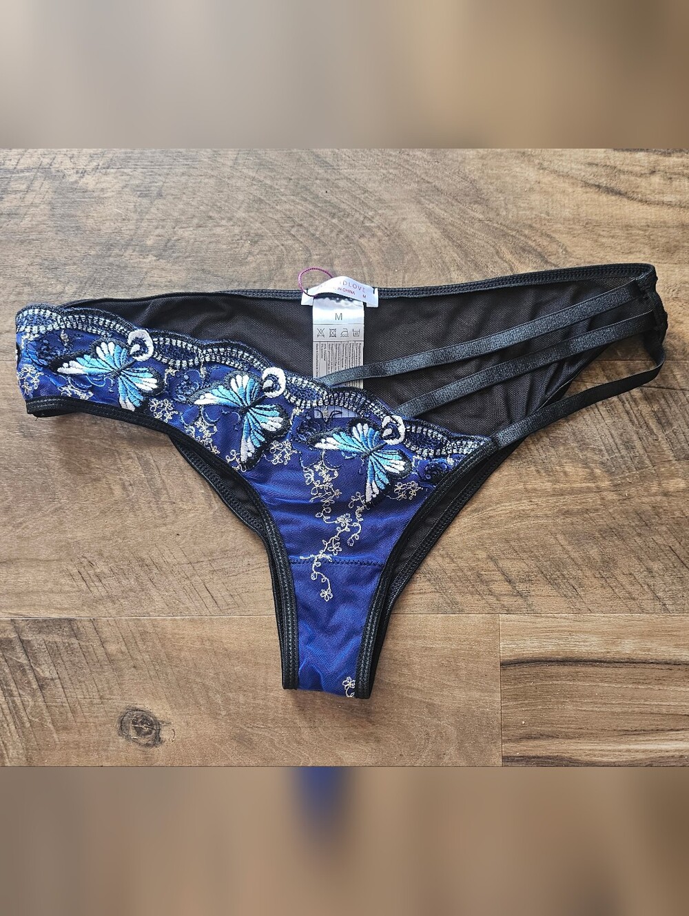 Butterfly Embroidered Women Panties Size M NWT